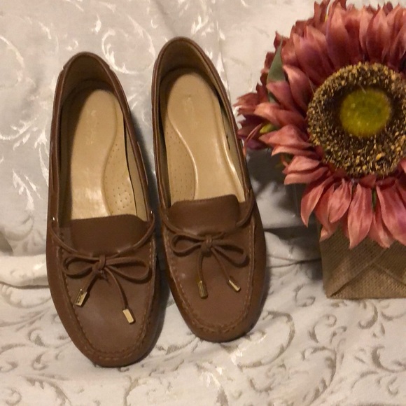 MICHAEL Michael Kors Shoes - Michael Kors Loafers size 8 women Excellent Used Condition.